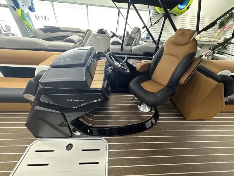 Slide: The Image of Premier 230 Solaris RF CL 2026 - 20