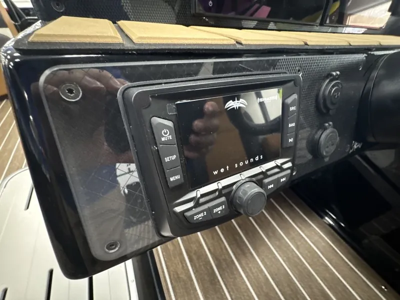 Slide: The Image of Premier 230 Solaris RF CL 2026 - 31