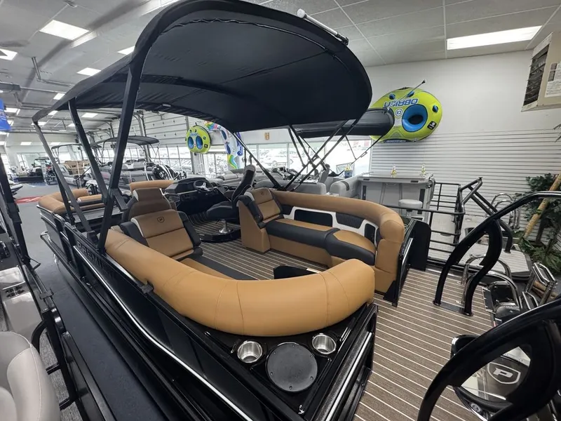 Slide: The Image of Premier 230 Solaris RF CL 2026 - 5