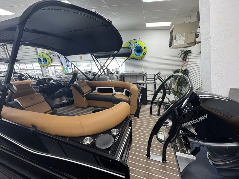 Slide: The Image of Premier 230 Solaris RF CL 2026 - 6