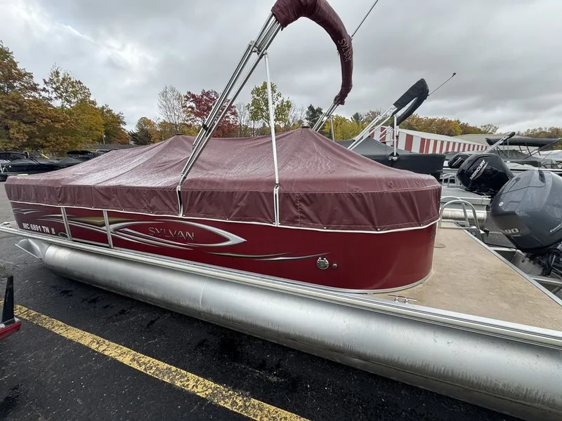 Slide: The Image of Sylvan 8522 LE LZ 2013 - 4