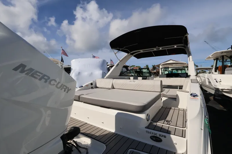 Slide: The Image of Sea Ray SDX 270 Outboard 2027 - 7