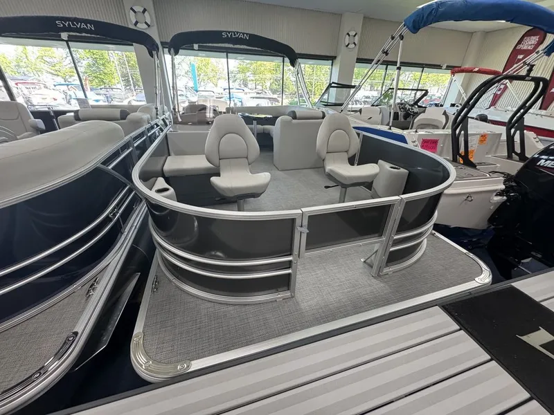 Slide: The Image of Sylvan MIRAGE 818 FISH 2026 - 25
