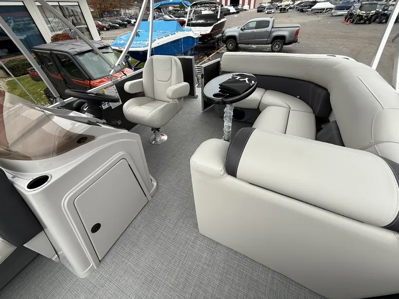 Slide: The Image of Sylvan MIRAGE 818 CRS 2026 - 17