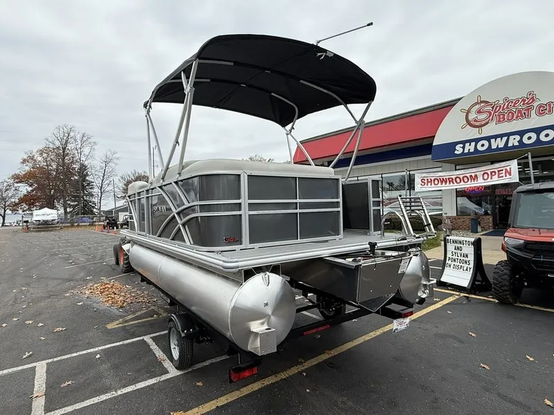 Slide: The Image of Sylvan MIRAGE 818 CRS 2026 - 4