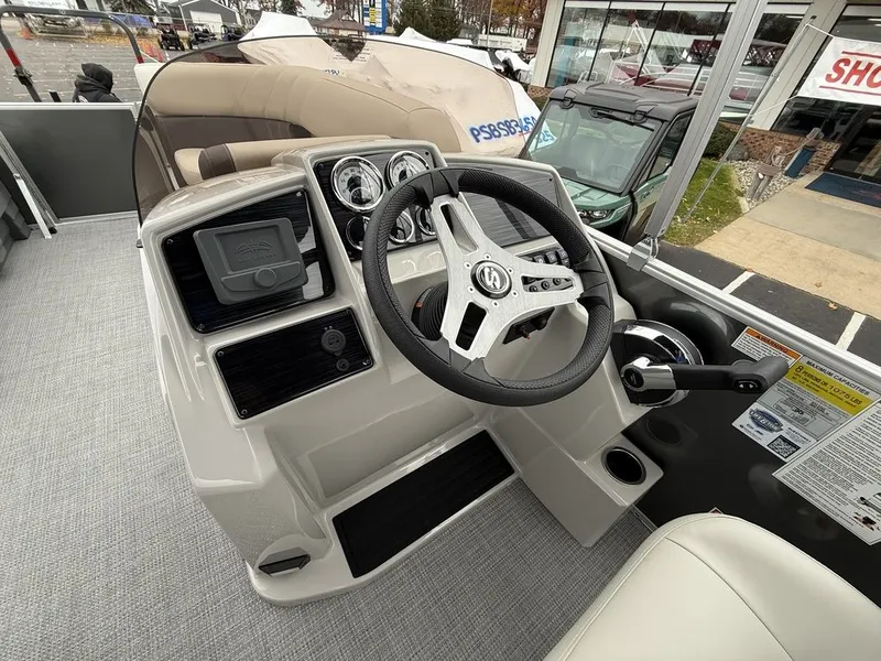 Slide: The Image of Sylvan MIRAGE 818 CRS 2026 - 7