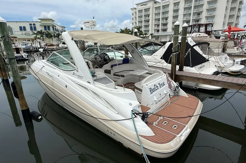 The Image of Cruisers 330 Express 2008 - 0