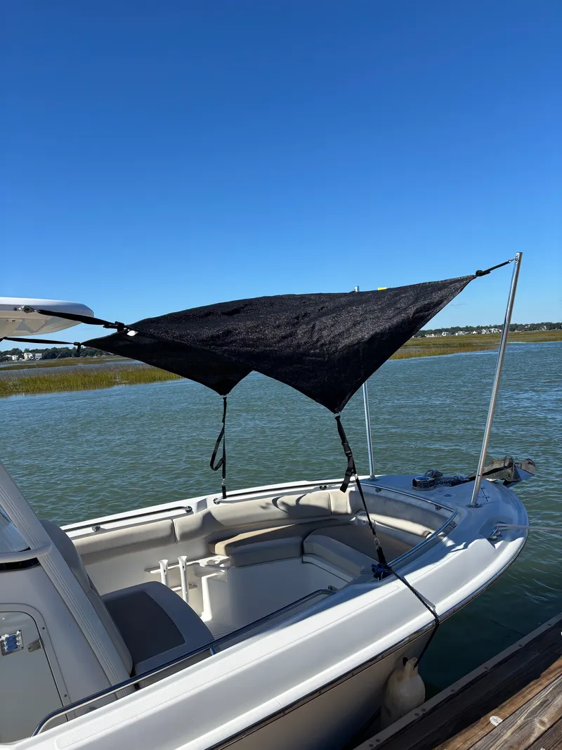 Slide: The Image of Boston Whaler 230 OUTRAGE 2018 - 32