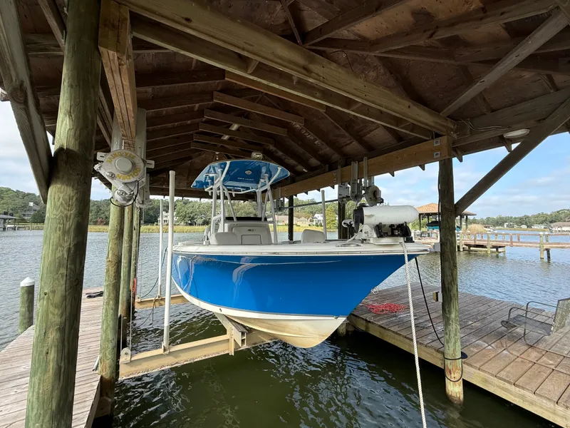 Slide: The Image of Sea Hunt ULTRA 211 2013 - 2