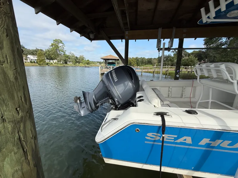 Slide: The Image of Sea Hunt ULTRA 211 2013 - 12