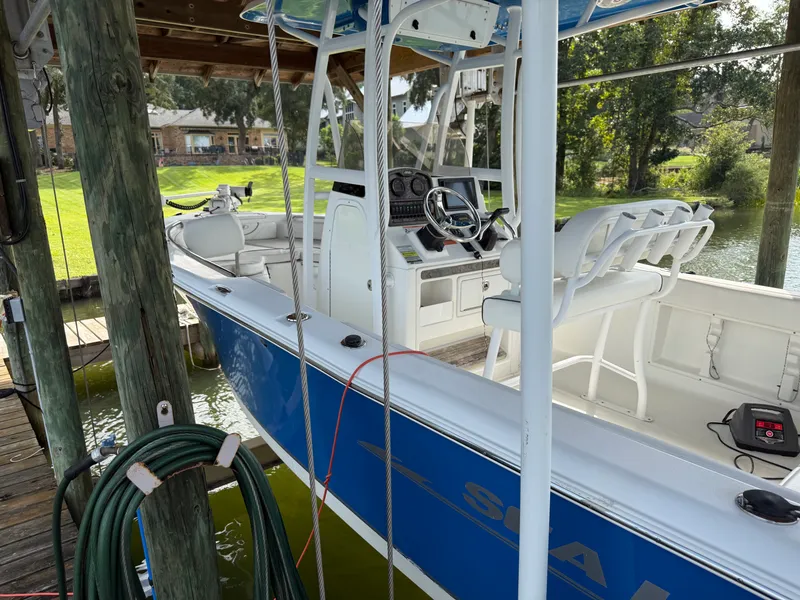 Slide: The Image of Sea Hunt ULTRA 211 2013 - 8