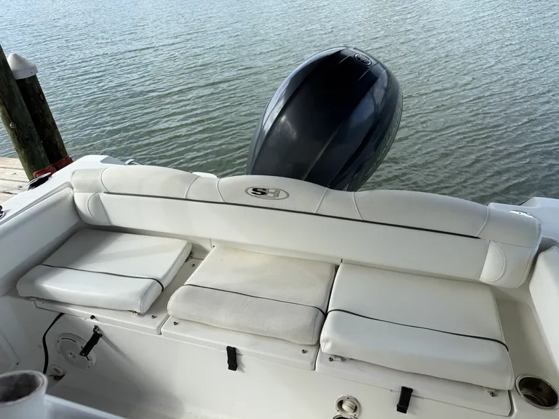 Slide: The Image of Sea Hunt ULTRA 211 2013 - 25