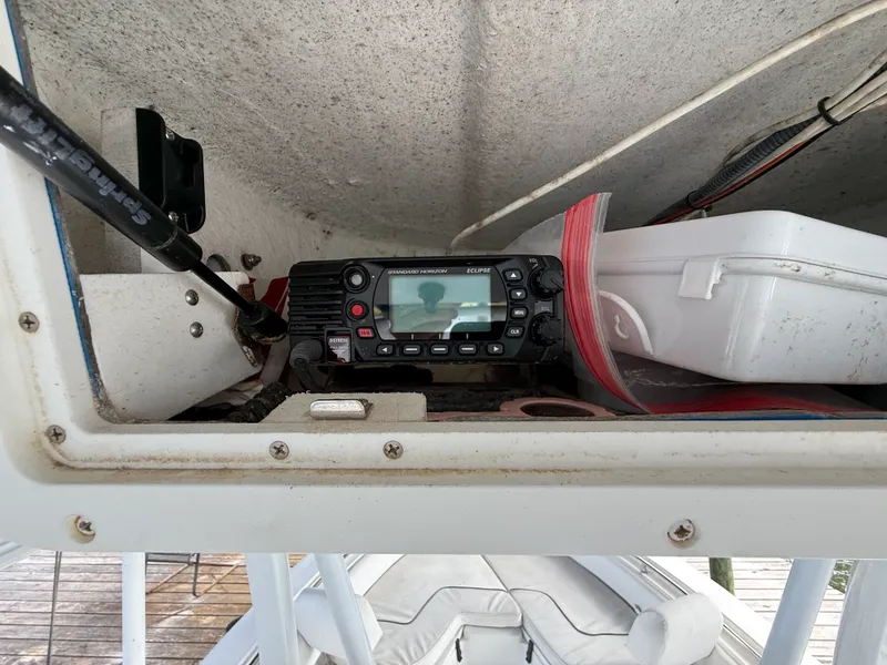 Slide: The Image of Sea Hunt ULTRA 211 2013 - 27