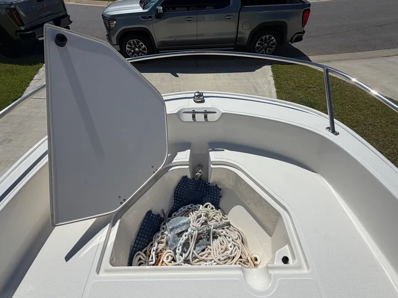 Slide: The Image of Boston Whaler 160 SUPER SPORT 2023 - 18