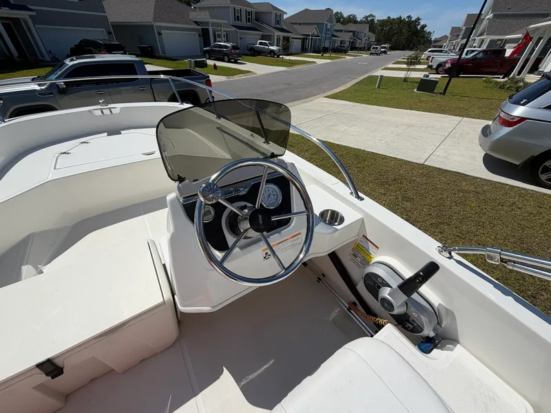 Slide: The Image of Boston Whaler 160 SUPER SPORT 2023 - 15