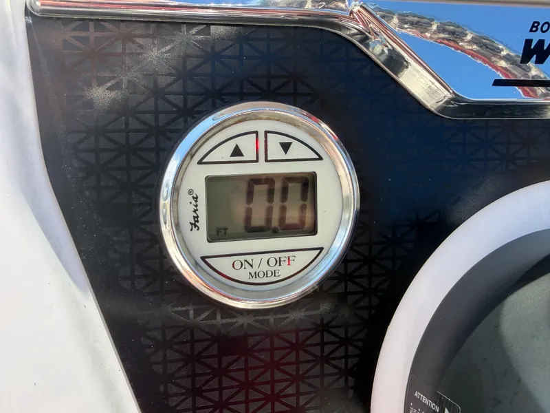 Slide: The Image of Boston Whaler 160 SUPER SPORT 2023 - 12