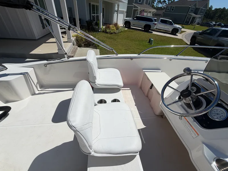 Slide: The Image of Boston Whaler 160 SUPER SPORT 2023 - 13