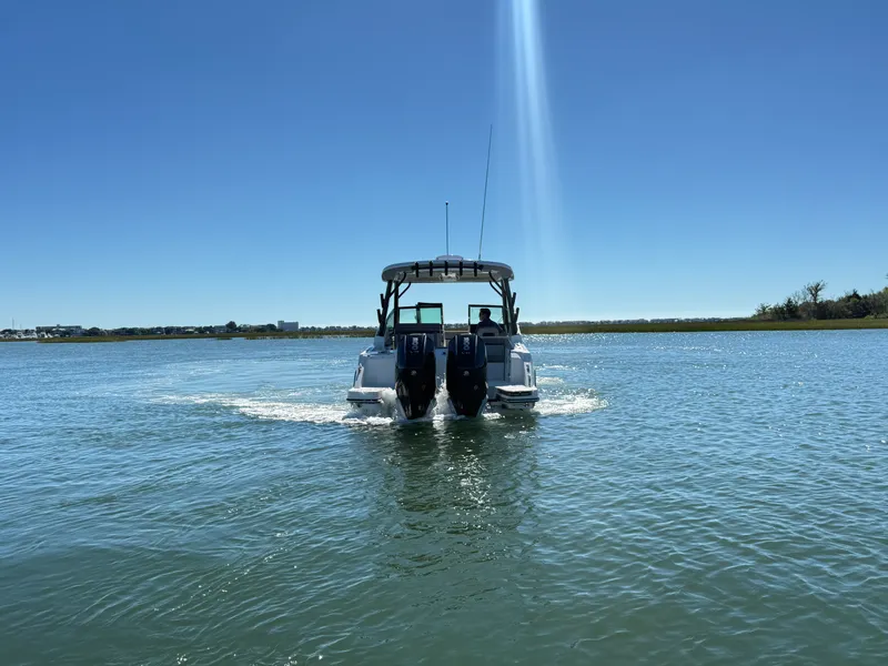 Slide: The Image of Boston Whaler 280 Vantage 2027 - 2