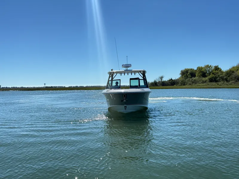 Slide: The Image of Boston Whaler 280 Vantage 2027 - 5