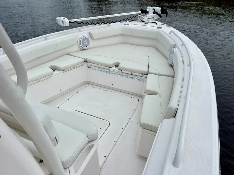 Slide: The Image of Everglades 243 CENTER CONSOLE 2017 - 14