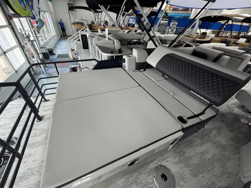 Slide: The Image of Sylvan L3 DLZ Bar 2026 - 35