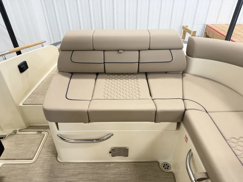 Slide: The Image of Chris Craft Launch 28 GT 2026 - 9