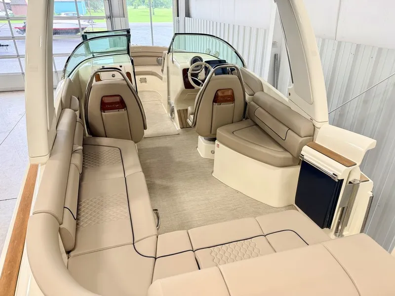 Slide: The Image of Chris Craft Launch 28 GT 2026 - 6