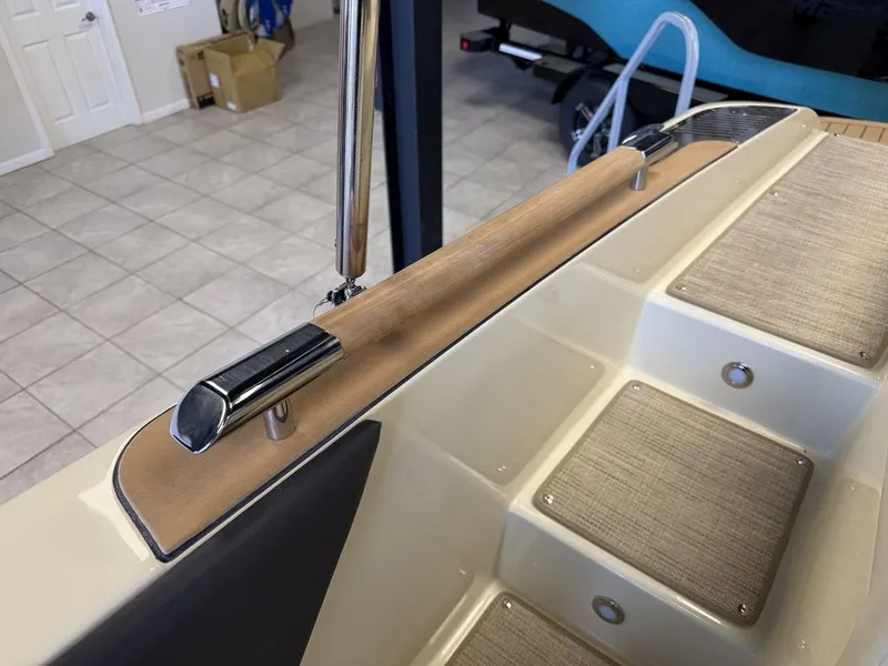 Slide: The Image of Chris Craft Sportster 25 2026 - 43