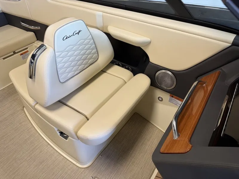 Slide: The Image of Chris Craft Sportster 25 2026 - 25