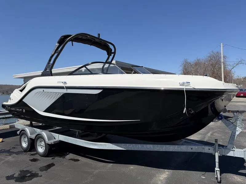 Slide: The Image of Bayliner D22i 2026 - 2