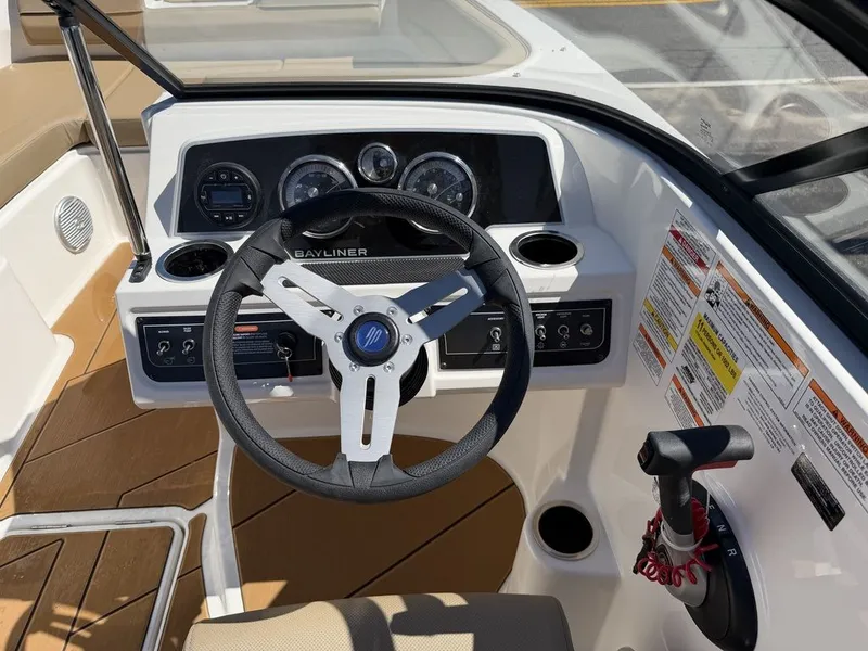 Slide: The Image of Bayliner D22i 2026 - 19