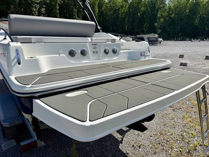 Slide: The Image of Bayliner D20i 2026 - 57