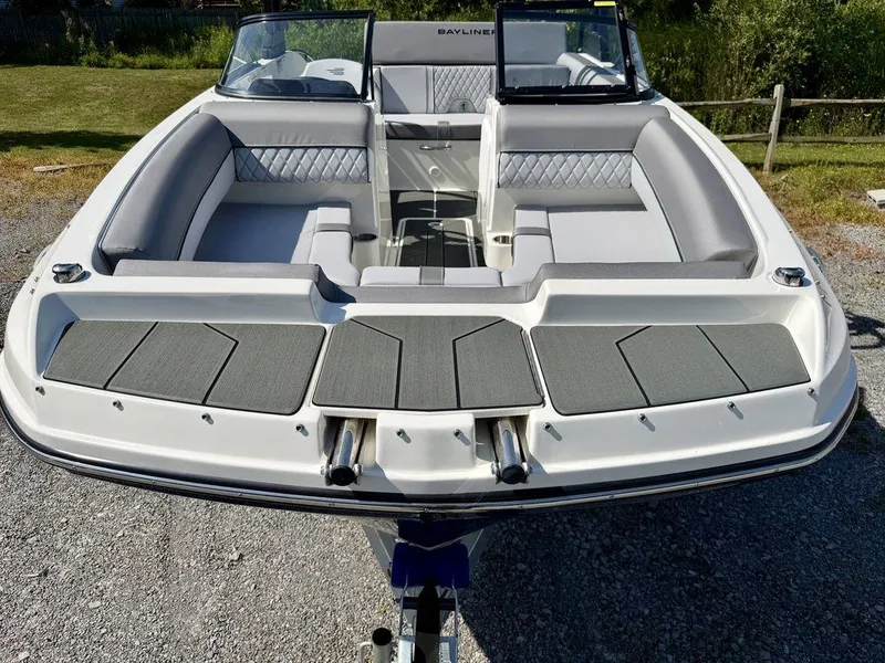 Slide: The Image of Bayliner D20i 2026 - 50