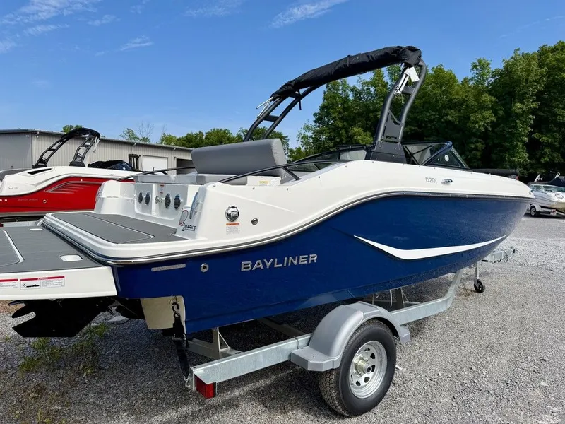 Slide: The Image of Bayliner D20i 2026 - 58