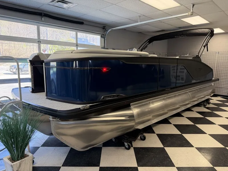 Slide: The Image of Harris Sunliner 230 SLE 2026 - 45