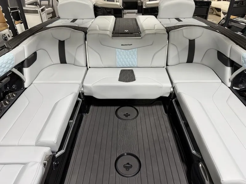 Slide: The Image of MasterCraft XT24 2026 - 19