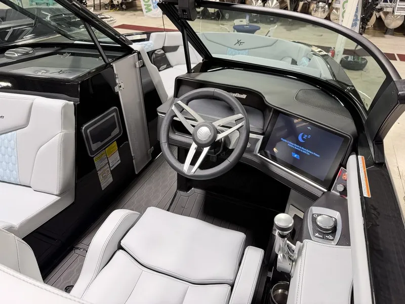 Slide: The Image of MasterCraft XT24 2026 - 17
