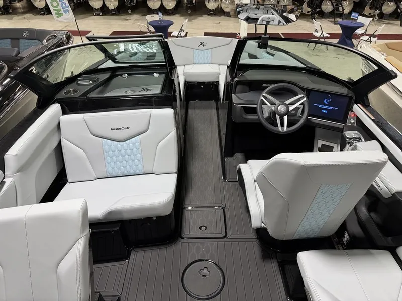 Slide: The Image of MasterCraft XT24 2026 - 18