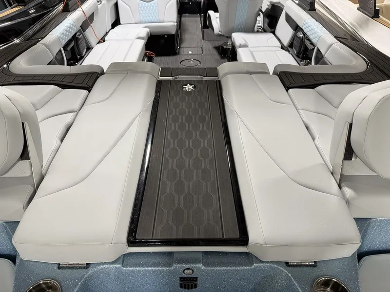 Slide: The Image of MasterCraft XT24 2026 - 7