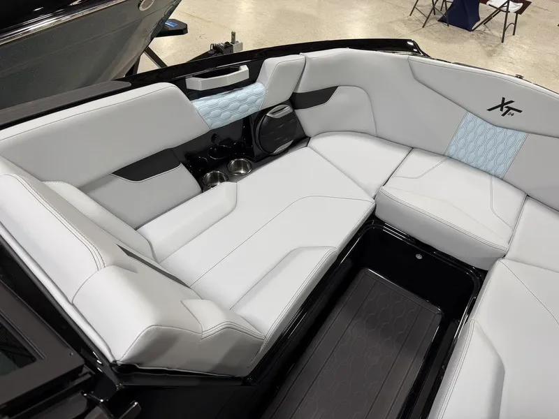 Slide: The Image of MasterCraft XT24 2026 - 27
