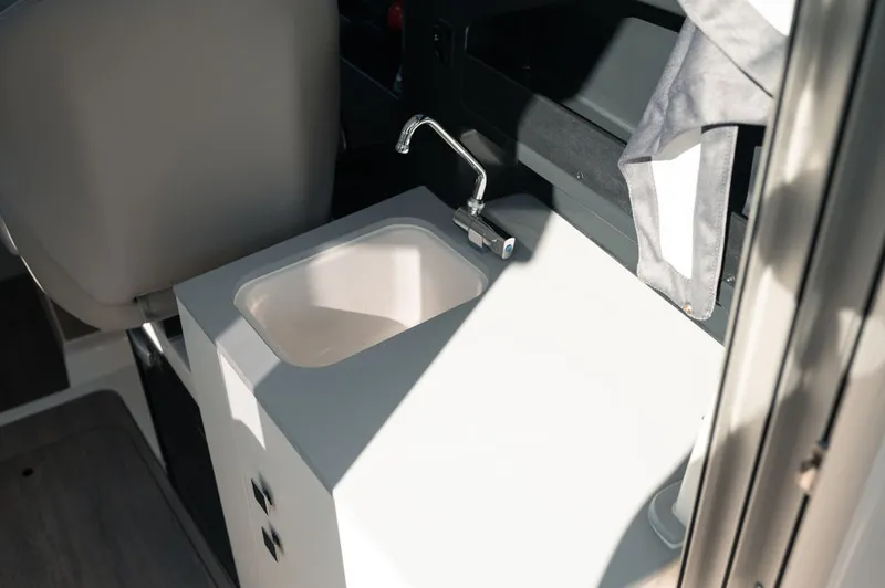 Slide: The Image of Bayliner T23 Explorer 2026 - 1