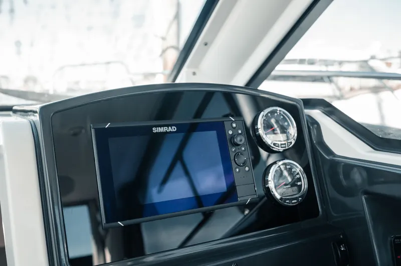 Slide: The Image of Bayliner T23 Explorer 2026 - 2