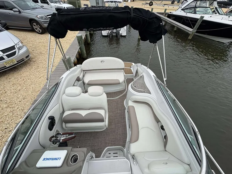 Slide: The Image of Crownline Boats 264CR 2018 - 24