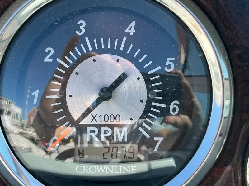 Slide: The Image of Crownline Boats 264CR 2018 - 25
