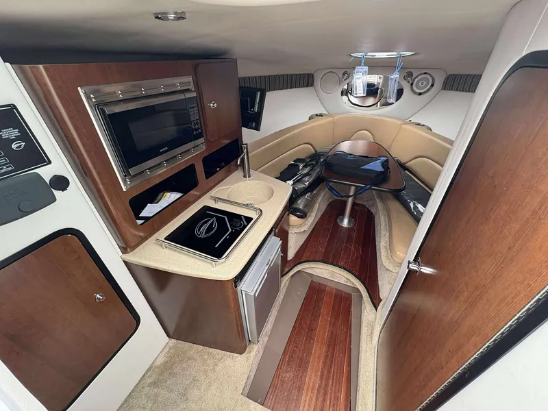 Slide: The Image of Crownline Boats 264CR 2018 - 8