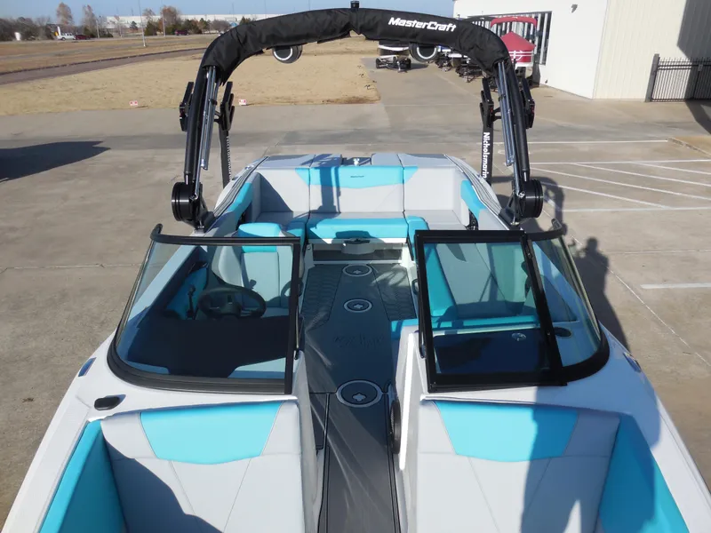 Slide: The Image of MasterCraft NXT24 2025 - 10