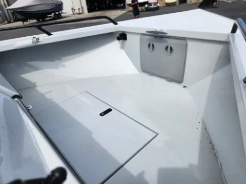Slide: The Image of Boulton Powerboats SENTINEL PRO 21 2027 - 14