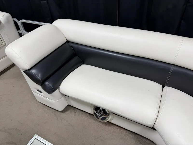 Slide: The Image of Premier 235 GRAND MAJESTIC 2009 - 19