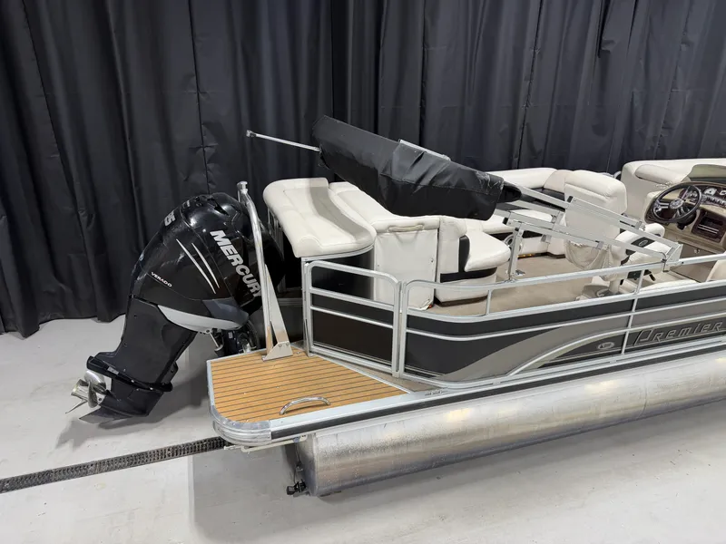 Slide: The Image of Premier 235 GRAND MAJESTIC 2009 - 3