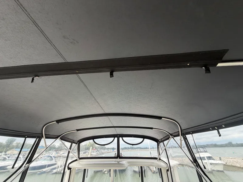 Slide: The Image of Meridian 368 MOTORYACHT 2005 - 23
